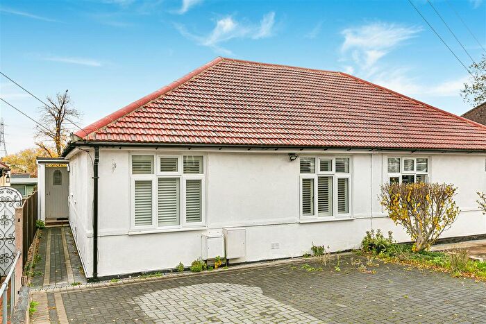3 Bedroom Semi-Detached Bungalow For Sale In Clarkes Avenue, Worcester Park, KT4
