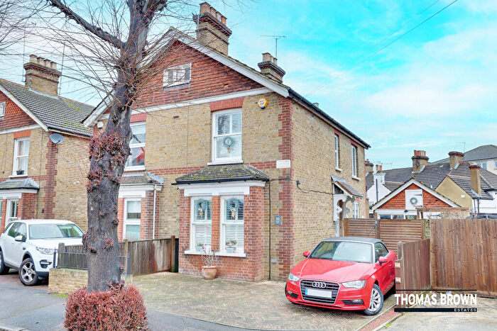 2 Bedroom Semi Detached House For Sale In Moorfield Road, Orpington, BR6