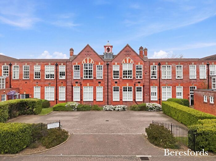 3 Bedroom Flat For Sale In Academy Square, Gidea Park, RM2