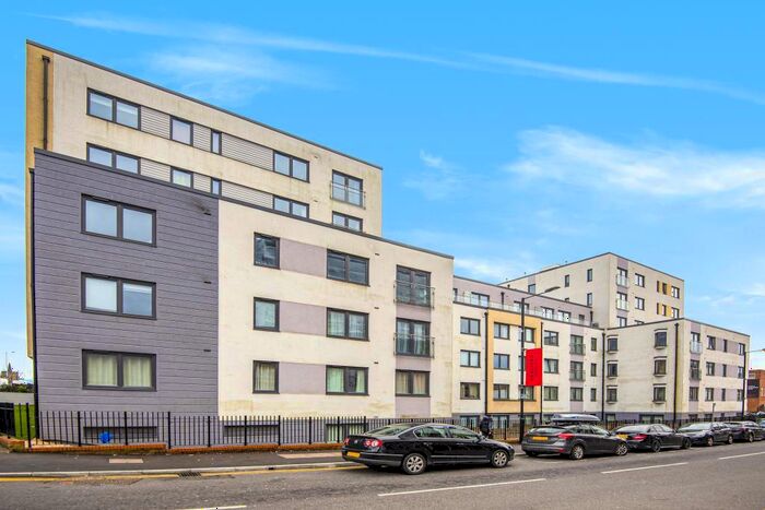 1 Bedroom Apartment To Rent In West Central, Stoke Road, SL2