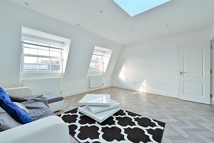 1 Bedroom Flat To Rent In High Street, Watford, WD17