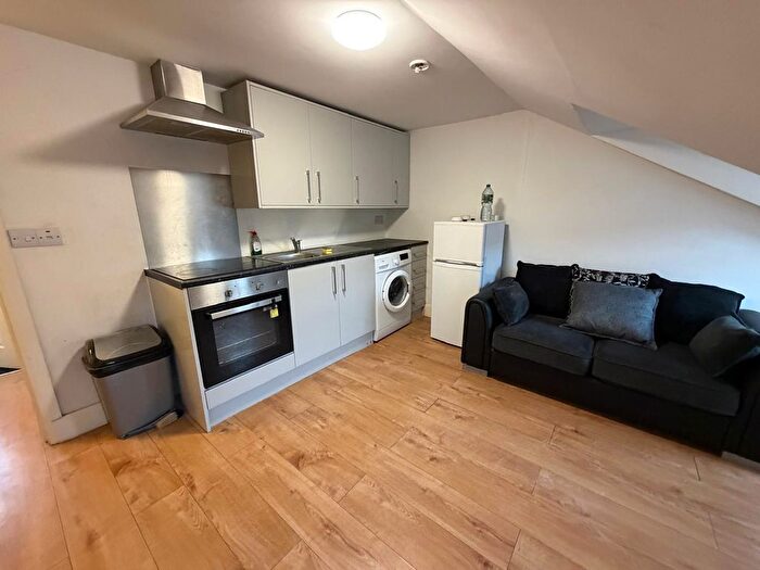 1 Bedroom Flat To Rent In Princess Road West, Leicester, LE1