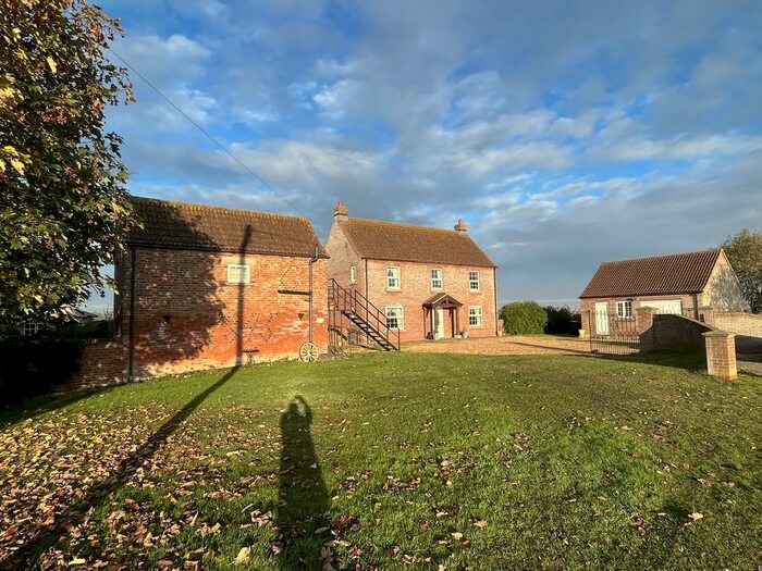 6 Bedroom Detached House For Sale In Browns Drove, Swineshead Bridge, PE20