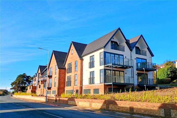 3 Bedroom Flat For Sale In Cautley House, Seabrook Road, Hythe, Kent, CT21