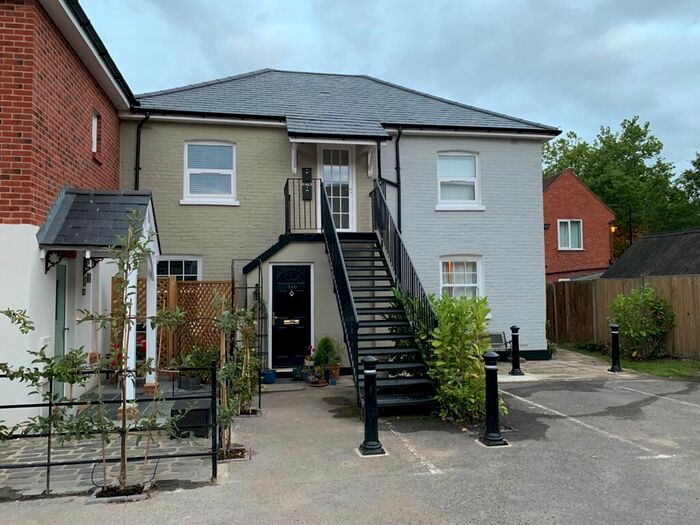 1 Bedroom Flat To Rent In Fleet Road, Fleet, GU51