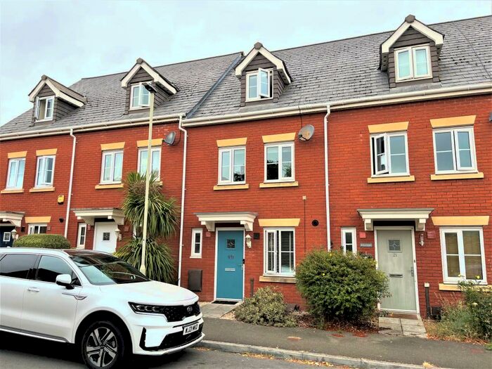 3 Bedroom House To Rent In Culm Grove, Exeter, EX2