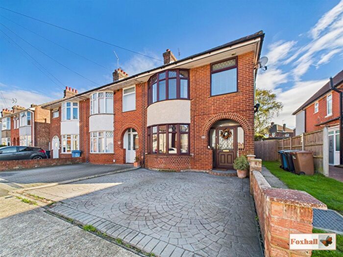 3 Bedroom End Of Terrace House For Sale In Henslow Road, Ipswich, IP4