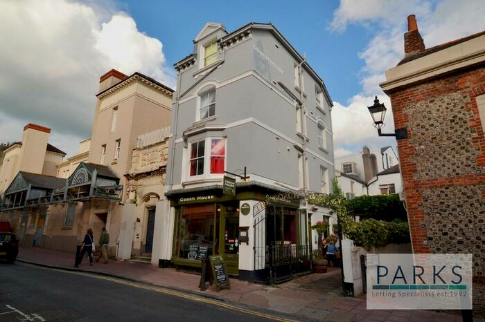 Studio To Rent In Middle Street, Brighton, BN1