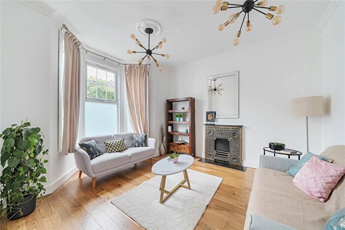 4 Bedroom Terraced House To Rent In Barratt Avenue, London, N22