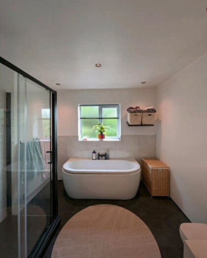 1 Bedroom Apartment To Rent In Park Square East, Leeds, LS1