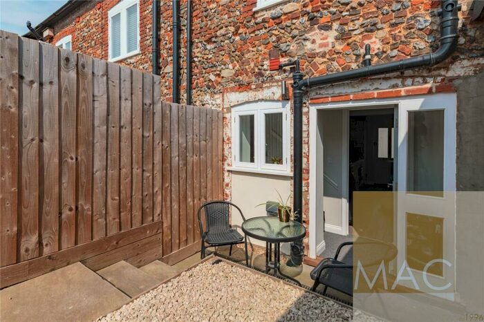 1 Bedroom Terraced House To Rent In St. Andrews Street North, Bury St. Edmunds, Suffolk, IP33