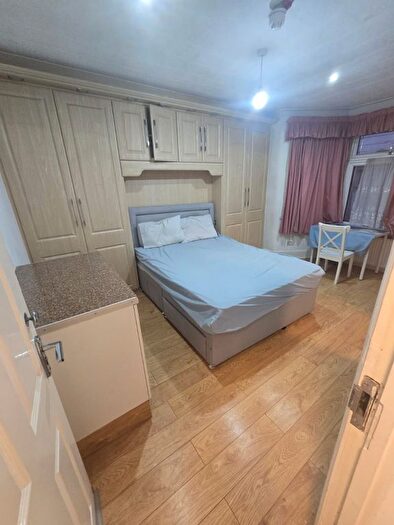 1 Bedroom Terraced House To Rent In Pembroke Road, Seven Kings, Ilford, IG3