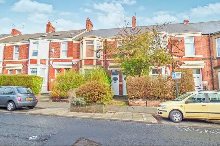 3 Bedroom Flat To Rent In Goldspink Lane, Sandyford, Newcastle Upon Tyne, NE2