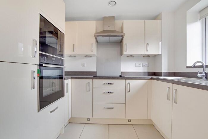 1 Bedroom Retirement Property To Rent In Churchfield Road, Walton-on-thames, Surrey, KT12