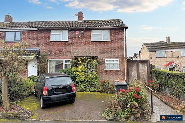 2 Bedroom Semi-Detached House For Sale In Vale View, Stockingford, Nuneaton, CV10