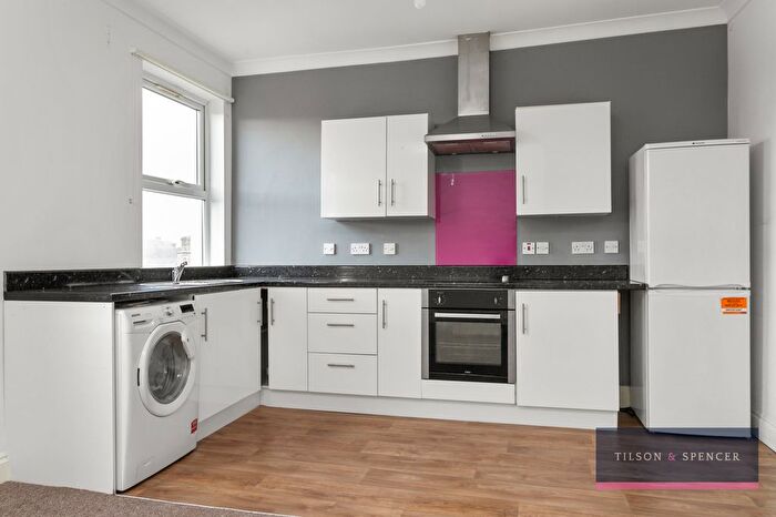 1 Bedroom Flat For Sale In Eldon Road, Wood Green, London, N22