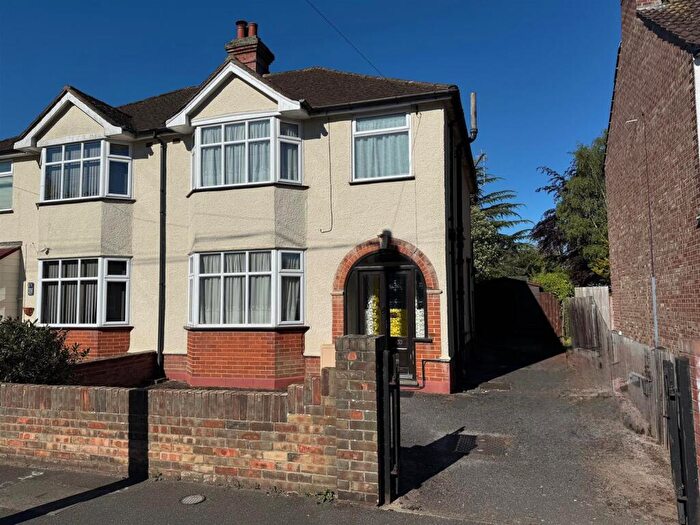 3 Bedroom Semi Detached House For Sale In Bloomfield Street, Ipswich, IP4