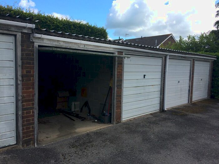 Garage / Parking To Rent In The Welkin, Lindfield, Haywards Heath, RH16