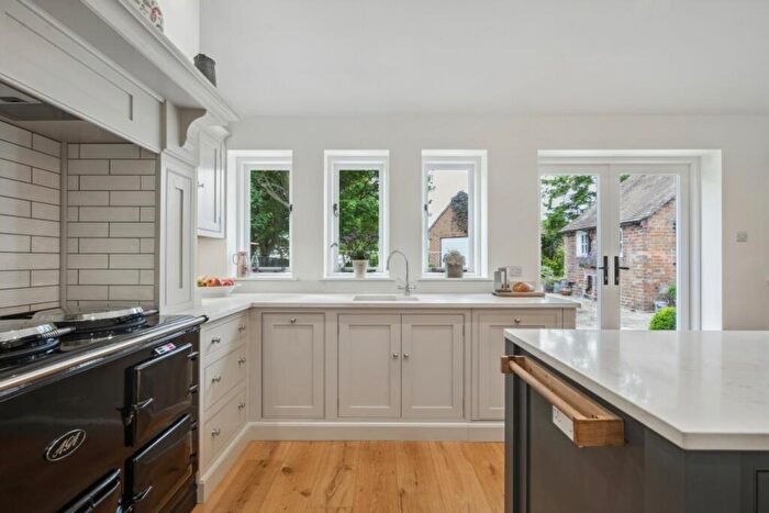 4 Bedroom Cottage For Sale In Thame Road, Chilton, HP18