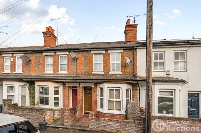 2 Bedroom Terraced House For Sale In Queens Road, Caversham, Reading, RG4