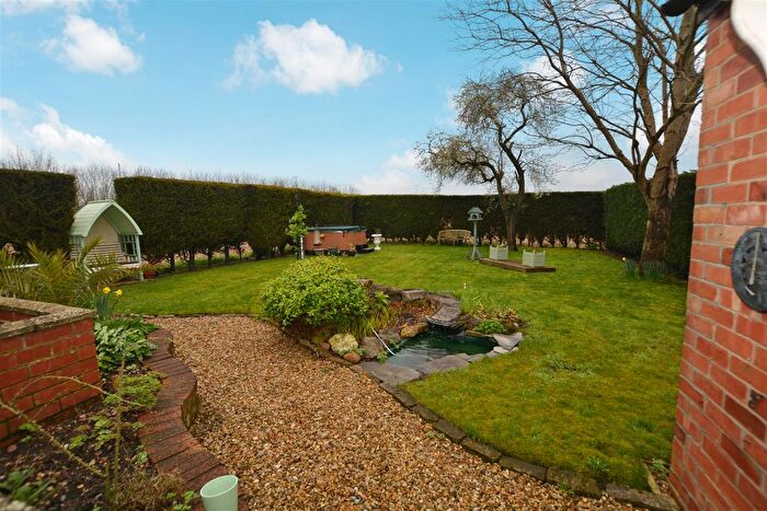 3 Bedroom Semi-Detached House For Sale In Brough Lane, Brough, Newark, NG23