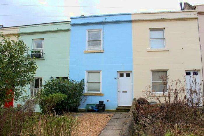 2 Bedroom Cottage To Rent In Dafford Street, BA1