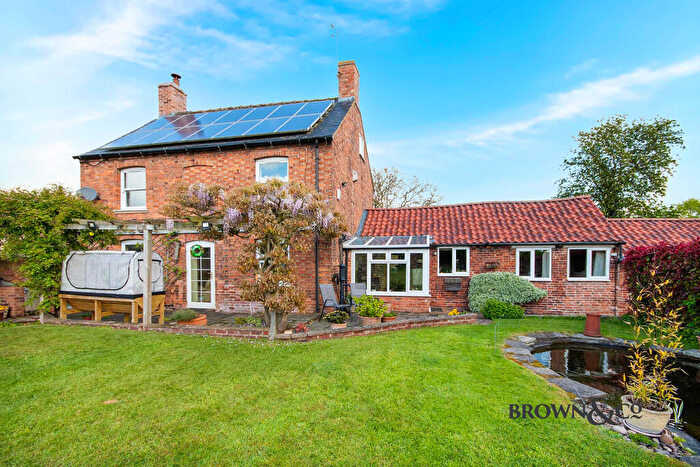 5 Bedroom Detached House For Sale In Leverton Road, Sturton-le-steeple, Retford, DN22