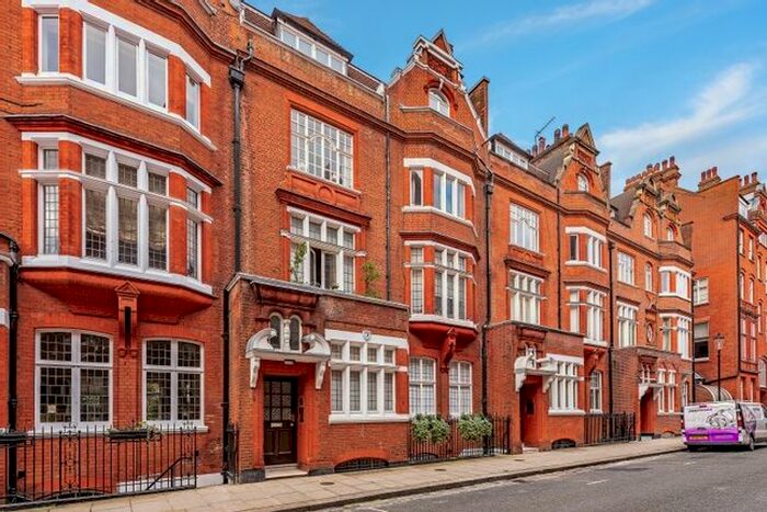 2 Bedroom Flat To Rent In Culford Gardens, London, SW3