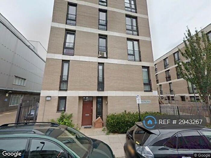 1 Bedroom Flat To Rent In Leaside Road, London, E5