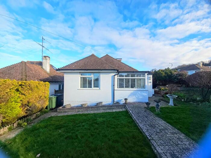 3 Bedroom Bungalow To Rent In Mount Drive, Saltdean, BN2