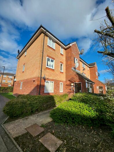 1 Bedroom Flat To Rent In Barbot Close, Edmonton, N9