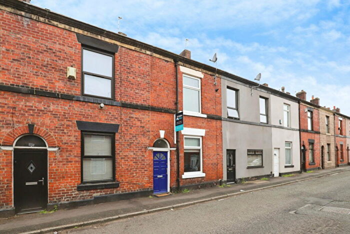 2 Bedroom Terraced House To Rent In Wood Street, Bury, BL8