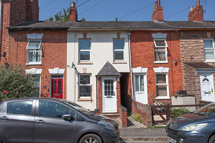 2 Bedroom Terraced House For Sale In Centre Street, Banbury, OX16