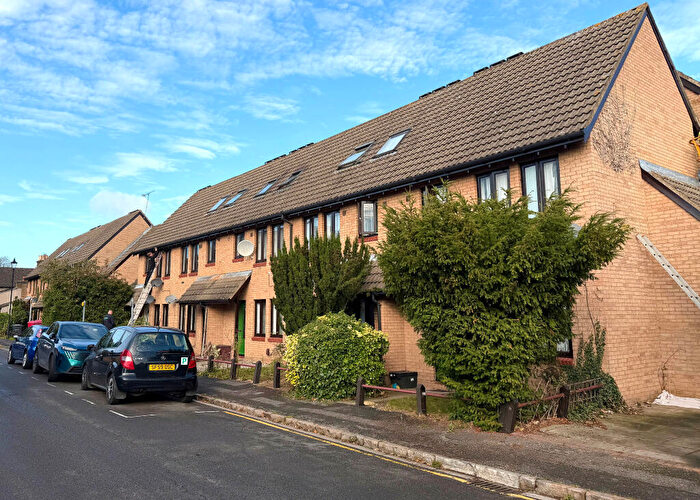 1 Bedroom Maisonette For Sale In Osborne Street, Slough, SL1