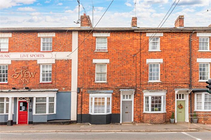 2 Bedroom Maisonette For Sale In Bridge Street, Buckingham, MK18