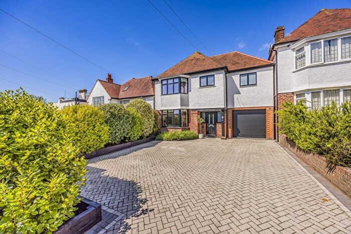 4 Bedroom Detached House For Sale In Drayton, Hampshire, PO6