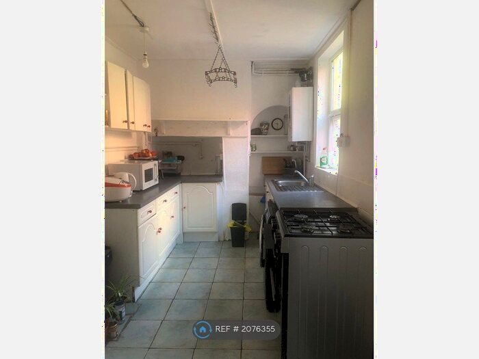 3 Bedroom Terraced House To Rent In Oak Tree Lane, Selly Oak, Birmingham, B29