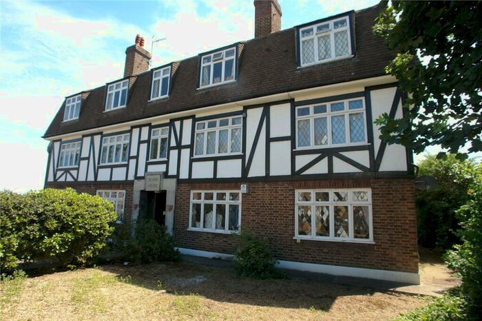 2 Bedroom Apartment To Rent In Devonshire Road, London, SE23