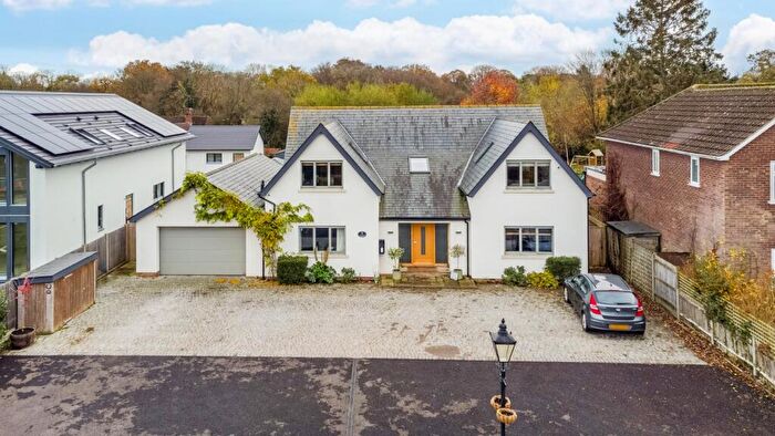 5 Bedroom Detached House For Sale In Burnham Green Road, Welwyn, Hertfordshire, AL6
