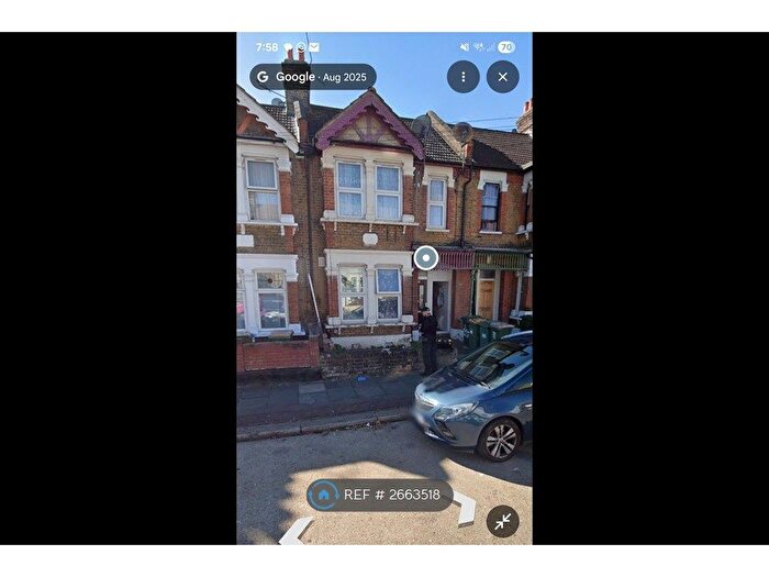 2 Bedroom Flat To Rent In Burges Road, London, E6