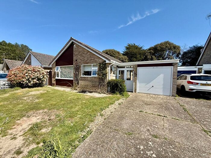 3 Bedroom Detached Bungalow For Sale In Forest Way, Highcliffe On Sea, Christchurch, BH23