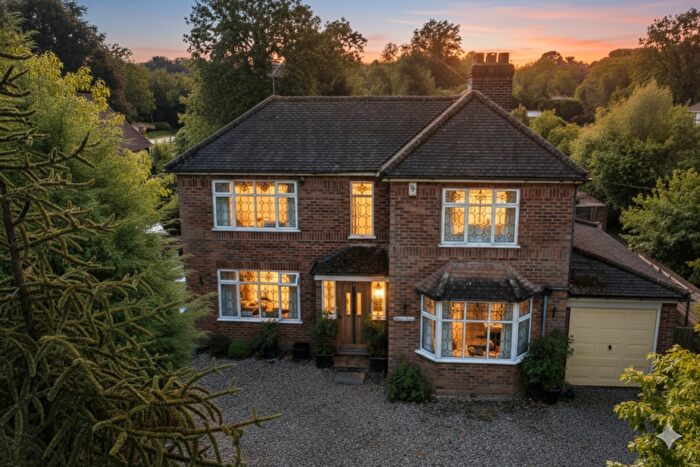 4 Bedroom Detached House For Sale In Hall Road, Panfield, Braintree, CM7