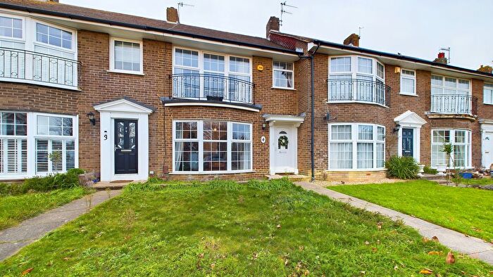 3 Bedroom Terraced House To Rent In Montague Close, Shoreham-By-Sea, BN43