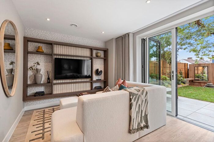 3 Bedroom Property For Sale In St Ann's Road, London, N15