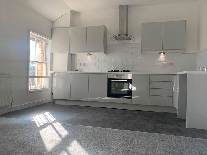 2 Bedroom Apartment To Rent In Mannering Road, Liverpool, L17