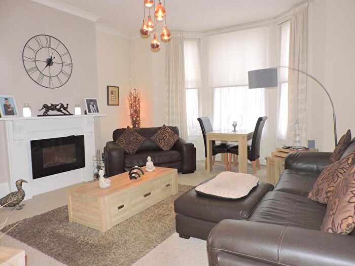 2 Bedroom Apartment To Rent In Hova Villas, Hove, BN3