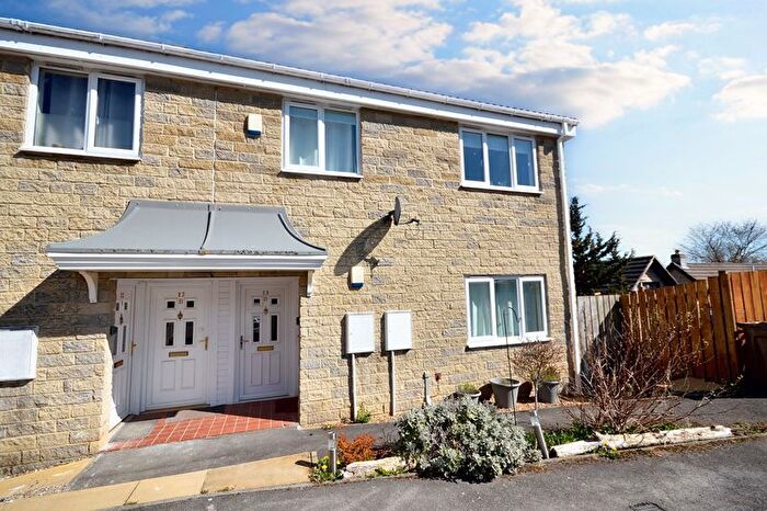 2 Bedroom Flat For Sale In Clive Gardens, Alnwick, NE66
