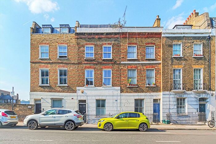 1 Bedroom Flat To Rent In Swinton Street, Kings Cross, WC1X