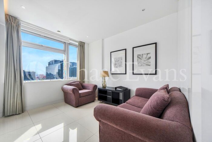 Apartment To Rent In Pan Peninsula, East Tower, Canary Wharf, E14