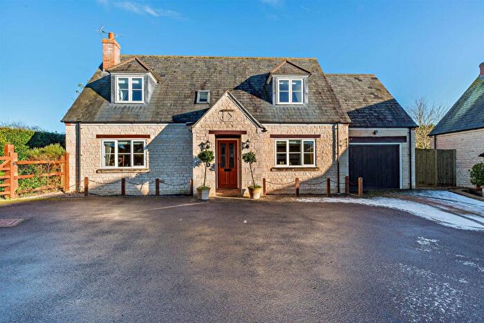 3 Bedroom Detached House For Sale In Hey Court, Barrowden, Rutland, LE15